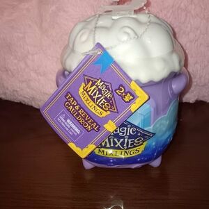 Magic Mixies Mixlings Enchanted Cauldron - Purple